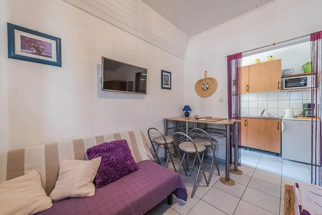 Apartments Eva Sukošan Kroatien