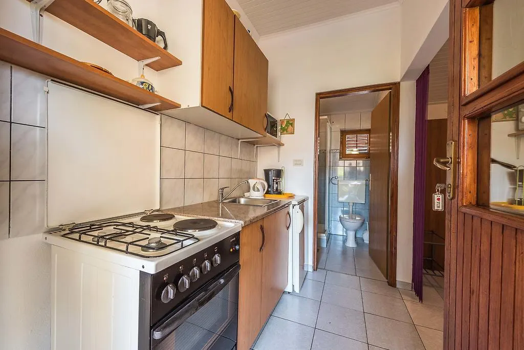 Apartments Eva Sukošan